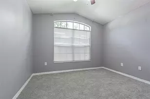 6843 Runner Oak Dr, Wesley Chapel, FL 33545 - Photo 17