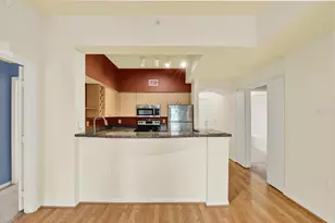 100 4th Ave S, Saint Petersburg, FL 33701 - Photo 7