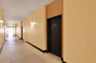 100 4th Ave S, Saint Petersburg, FL 33701 - Photo 3