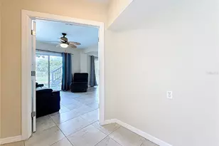 125 Mystic Lake Terrace N, Saint Petersburg, FL 33702 - Photo 5