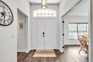 6911 Shimmering Dr, Lakeland, FL 33813 - Photo 3