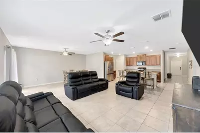 12605 Flatwood Creek Drive, Gibsonton, FL 33534 - Photo 9