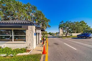 8869 Highpoint Blvd, Brooksville, FL 34613 - Photo 23