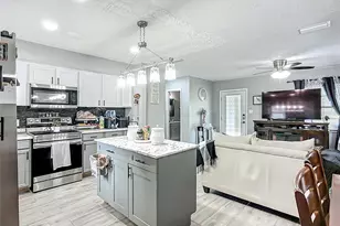 8016 Formby St, Riverview, FL 33578 - Photo 11