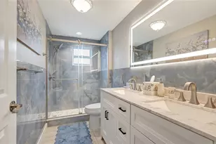 242 176th Ave E, Redington Shores, FL 33708 - Photo 13