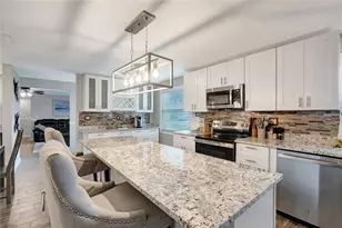 242 176th Ave E, Redington Shores, FL 33708 - Photo 5