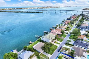 218 Driftwood Ln, Largo, FL 33770 - Photo 7