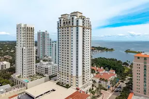 300 Beach Dr NE, Saint Petersburg, FL 33701 - Photo 1