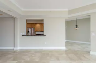 300 Beach Dr NE, Saint Petersburg, FL 33701 - Photo 13