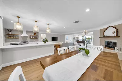 2025 Michigan Avenue NE, Saint Petersburg, FL 33703 - Photo 11