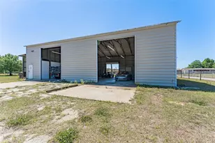 3239 Allen Rd, Zephyrhills, FL 33541 - Photo 25