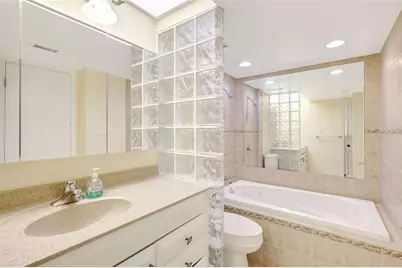 660 Island Way #708, Clearwater Beach, FL 33767 - Photo 27