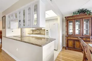 660 Island Way, Clearwater Beach, FL 33767 - Photo 11