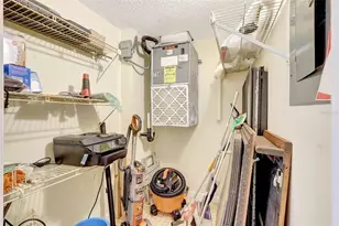 660 Island Way, Clearwater Beach, FL 33767 - Photo 15