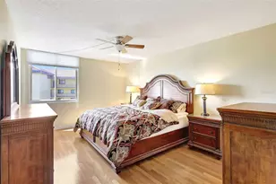 660 Island Way, Clearwater Beach, FL 33767 - Photo 21