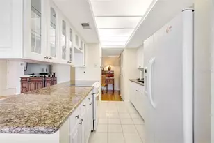 660 Island Way, Clearwater Beach, FL 33767 - Photo 17