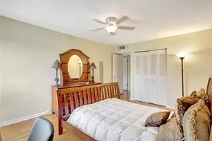 660 Island Way, Clearwater Beach, FL 33767 - Photo 31