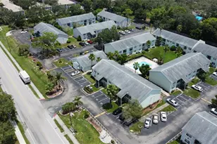 5002 Terrace Palms Cir, Tampa, FL 33617 - Photo 7