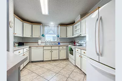 515 Village Boulevard, Frostproof, FL 33843 - Photo 7