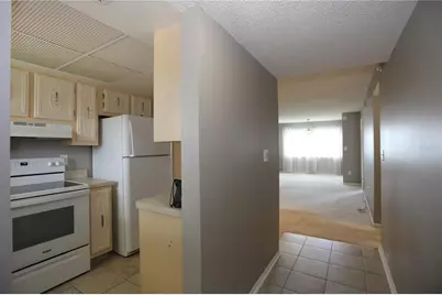 801 83rd Avenue N #309, Saint Petersburg, FL 33702 - Photo 3