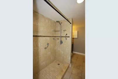 801 83rd Avenue N #309, Saint Petersburg, FL 33702 - Photo 11