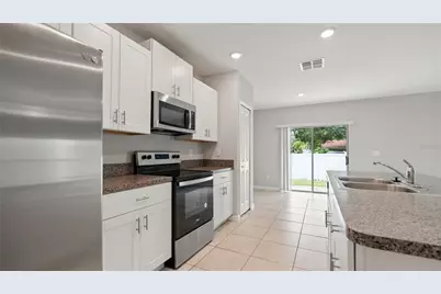 7231 Spring Snowflake Avenue, Tampa, FL 33619 - Photo 13