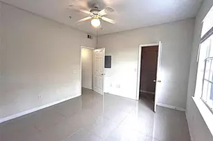 13304 Sanctuary Cove Dr, Temple Terrace, FL 33637 - Photo 9