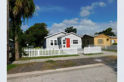 1009 17th Street S, Saint Petersburg, FL 33712 - Photo 1