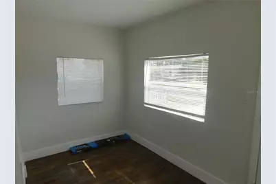 1009 17th Street S, Saint Petersburg, FL 33712 - Photo 7