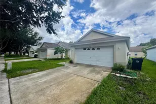 7406 Oxford Garden Cir, Apollo Beach, FL 33572 - Photo 3