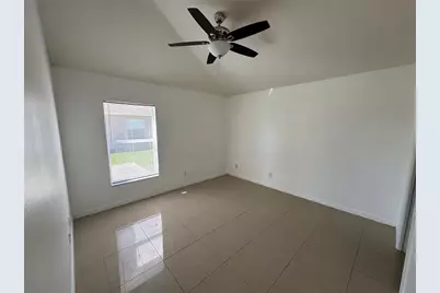 7406 Oxford Garden Circle, Apollo Beach, FL 33572 - Photo 15