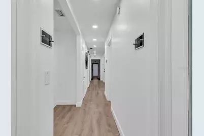 3811 W Sligh Avenue, Tampa, FL 33614 - Photo 7