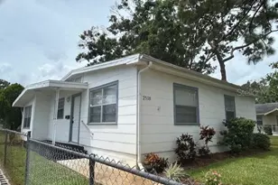 2518 40th Ave N, Saint Petersburg, FL 33710 - Photo 3