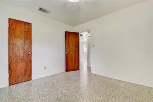 2518 40th Ave N, Saint Petersburg, FL 33710 - Photo 19