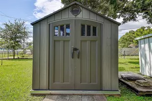 2518 40th Ave N, Saint Petersburg, FL 33710 - Photo 35