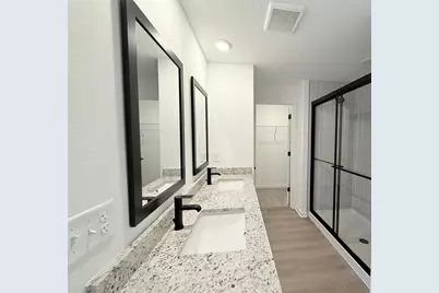 5745 Helmsman Court, Tampa, FL 33619 - Photo 7