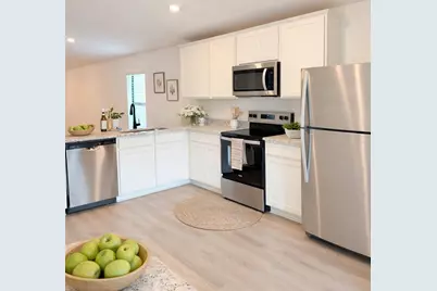 5745 Helmsman Court, Tampa, FL 33619 - Photo 3