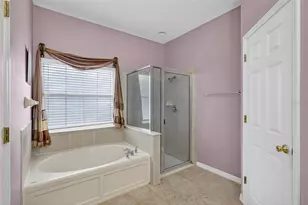 8840 Cameron Crest Dr, Tampa, FL 33626 - Photo 25