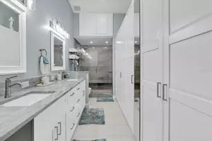 307 Madeira Cir, Tierra Verde, FL 33715 - Photo 21