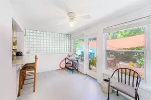 240-242 Mateo Way NE, Saint Petersburg, FL 33704 - Photo 47