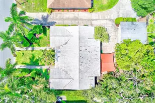 240-242 Mateo Way NE, Saint Petersburg, FL 33704 - Photo 57