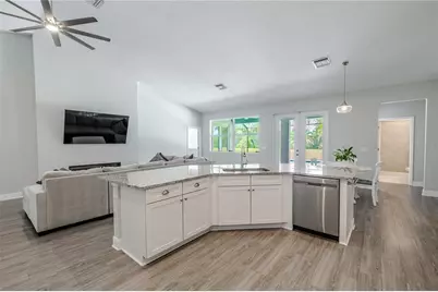 10920 Flint Estates Drive, Thonotosassa, FL 33592 - Photo 15