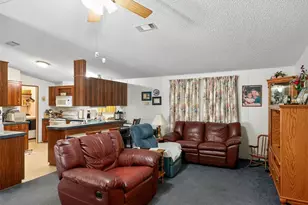 66 Cactus Circle W, Winter Haven, FL 33880 - Photo 11