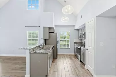 9368 Lake Chase Island Way #9368, Tampa, FL 33626 - Photo 7