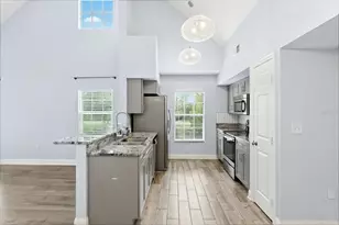 9368 Lake Chase Island Way, Tampa, FL 33626 - Photo 7