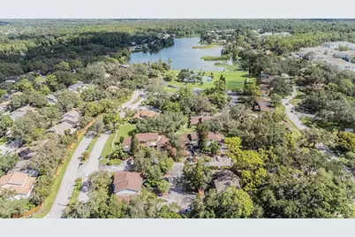 14631 Lake Forest Drive, Lutz, FL 33559 - Photo 35