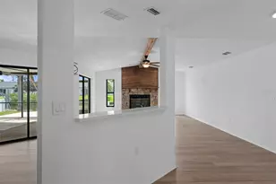 9910 Island Harbor Dr, Port Richey, FL 34668 - Photo 5