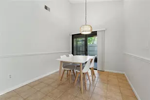 4404 Oak Harbor Dr, Tampa, FL 33613 - Photo 5