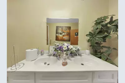 953 E 11th Avenue, Tampa, FL 33605 - Photo 17