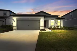 37187 Clinch Cir, Zephyrhills, FL 33540 - Photo 19